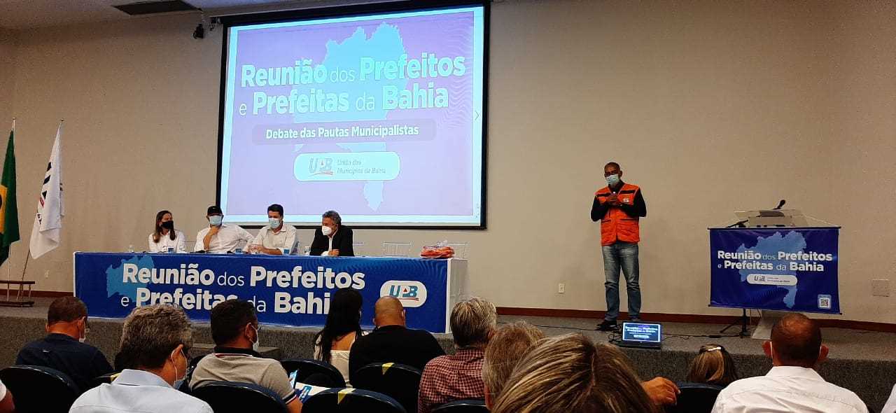 Camacã: Prefeito Paulo do Gás participa de reunião da UPB em Salvador e audiências com Secretarias e Deputado. 
